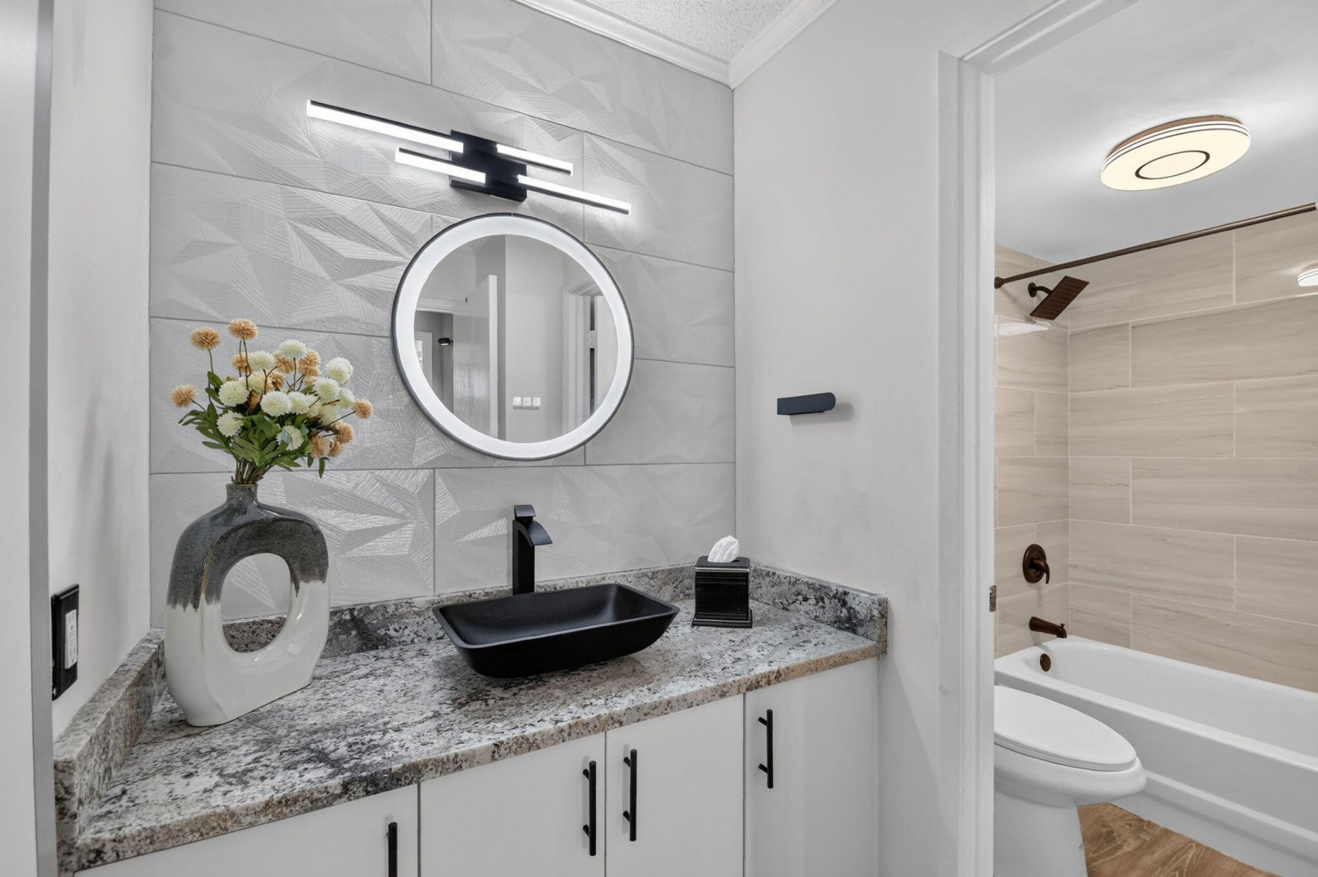 135 Yacht Club Way, Unit 204, Hypoluxo, FL 33462 Photo