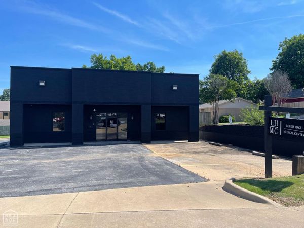 217 E Cherry Avenue E, Jonesboro, AR 72401