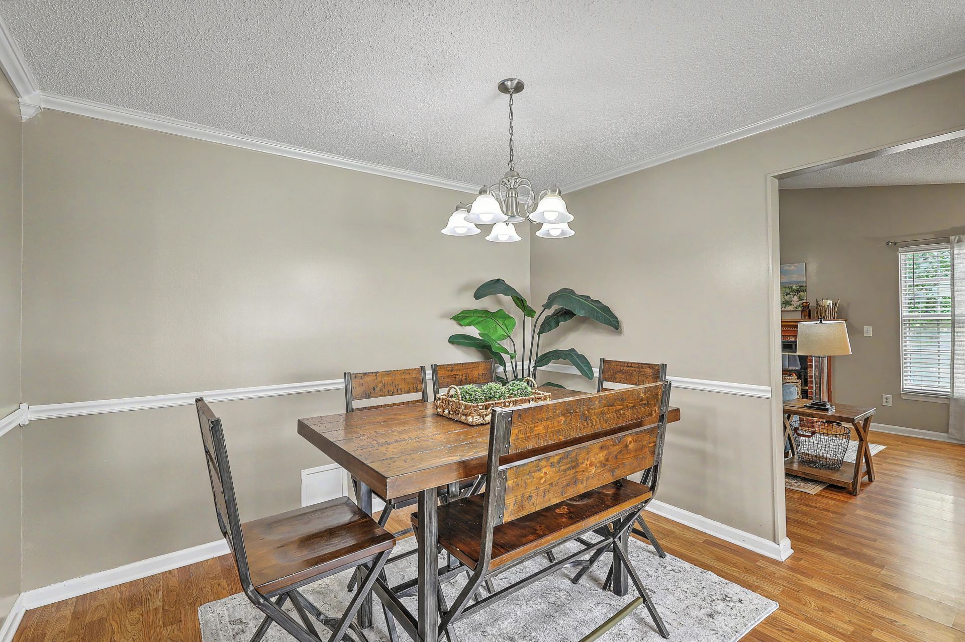 218 Okehampton Drive Photo 11