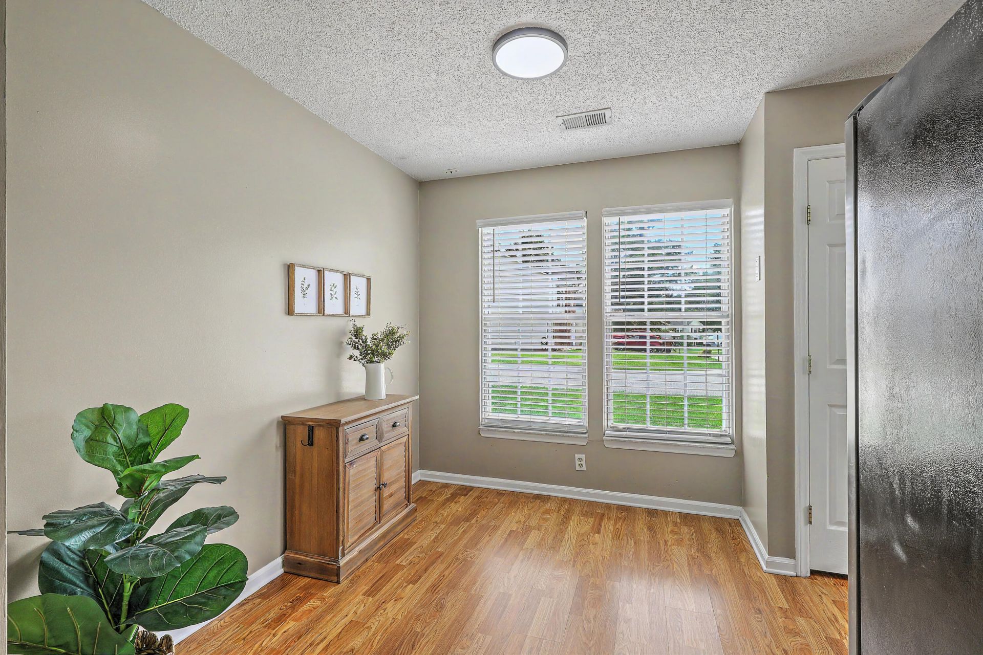 218 Okehampton Drive Photo 13
