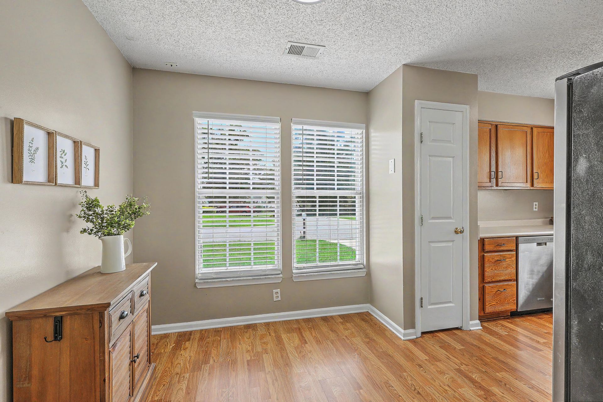 218 Okehampton Drive Photo 14