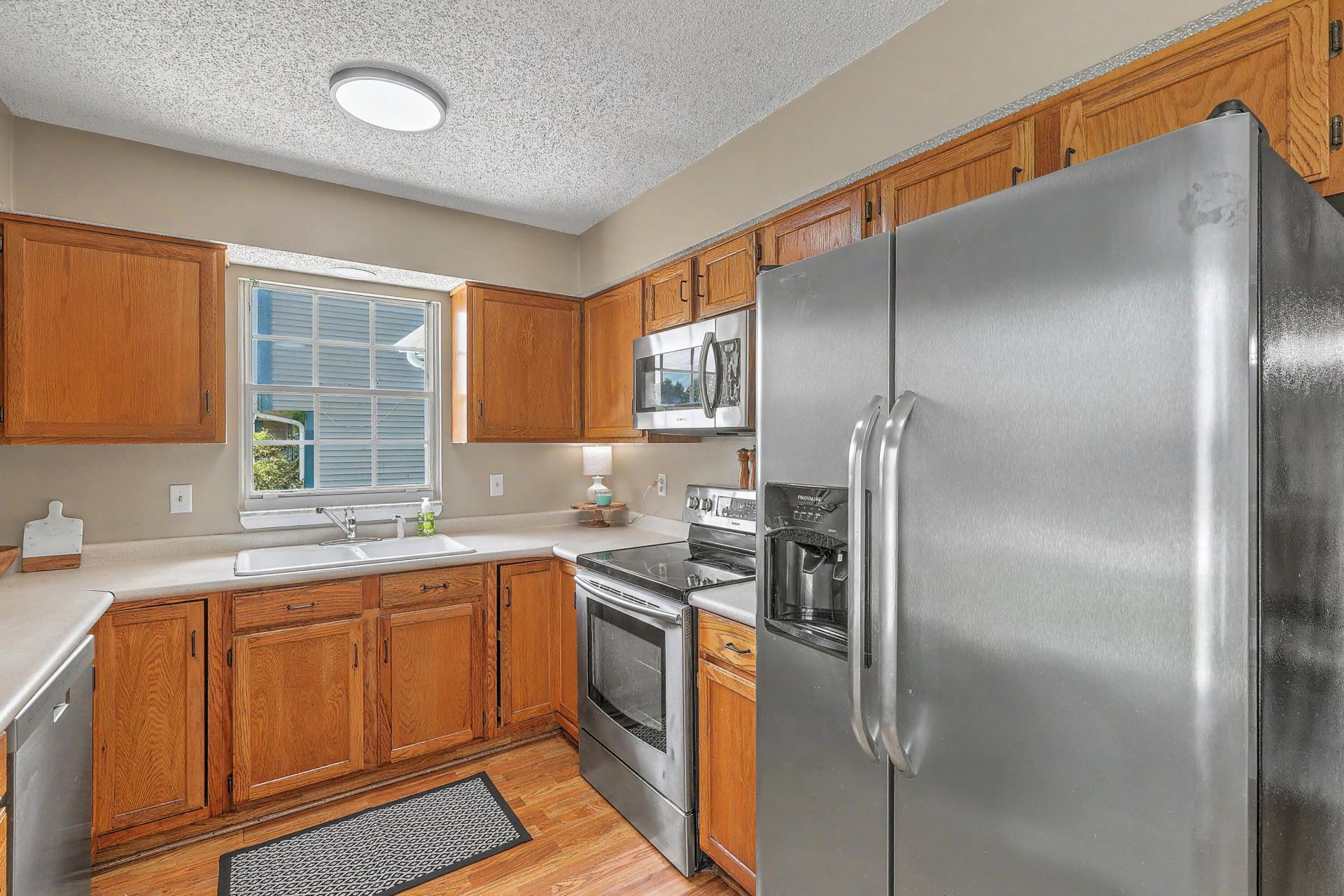 218 Okehampton Drive Photo 16