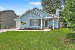 218 Okehampton Drive photo 4