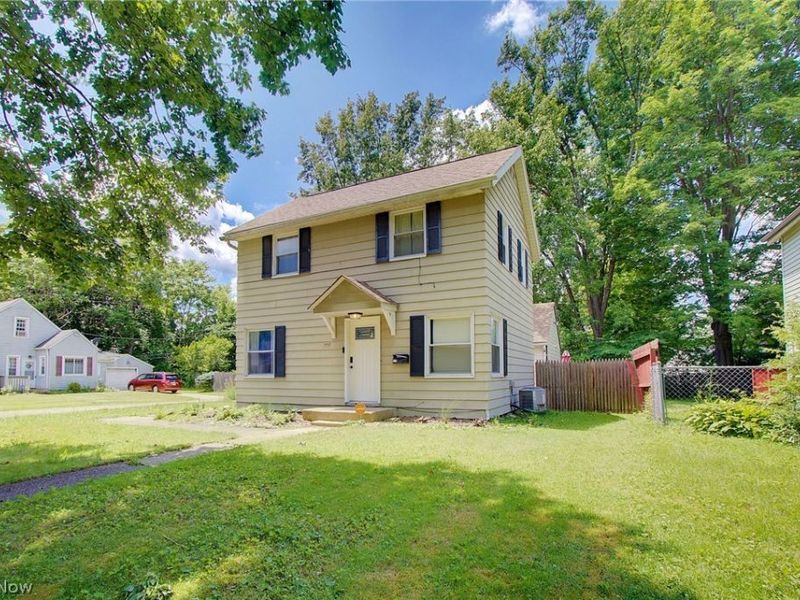 754 Hayden Avenue, Akron, OH 44320 Photo 2