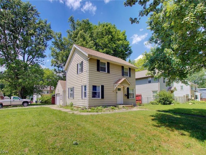 754 Hayden Avenue, Akron, OH 44320 Photo 3