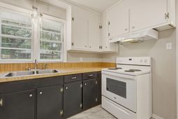114 Live Oak Road photo 4