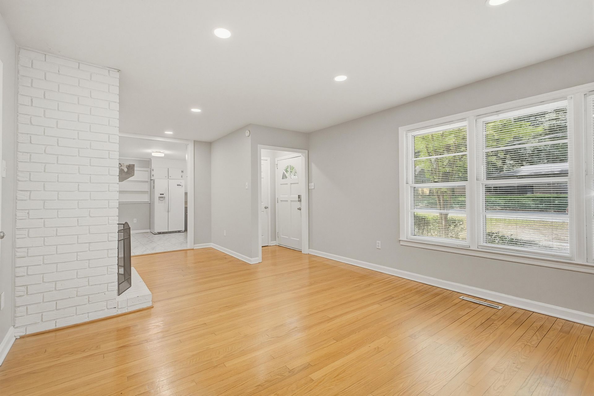 114 Live Oak Road Photo 8