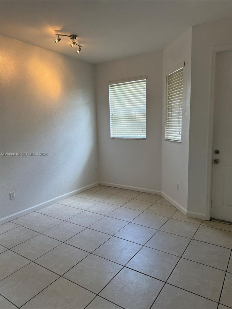 551 NE 21st Ter , Homestead, FL 33033 Photo