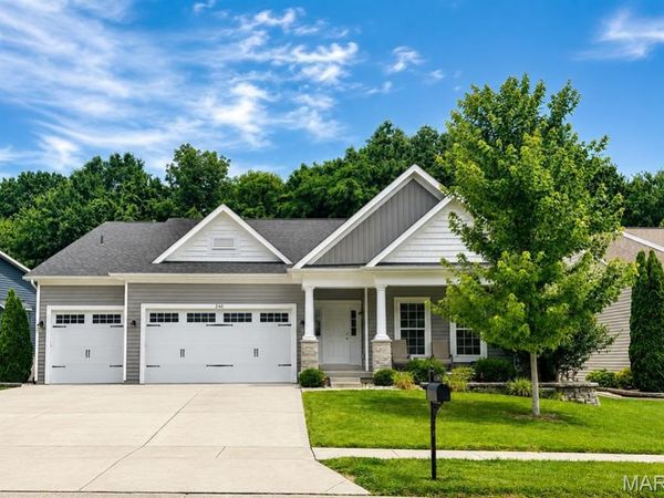 240 Carlton Point Drive, Wentzville, MO 63385