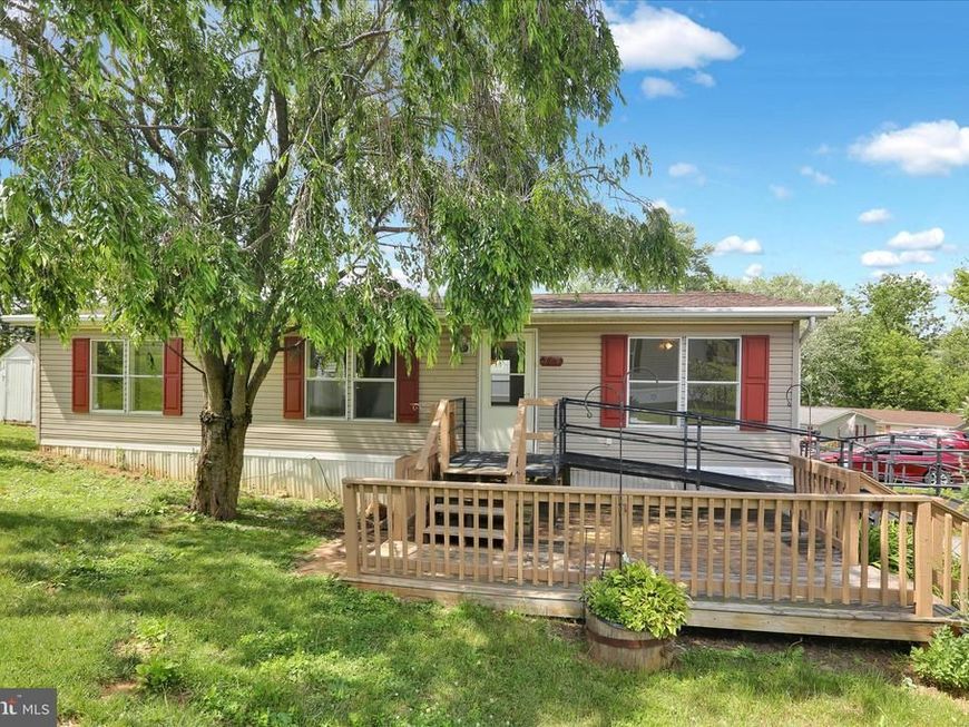 764 Willow Lane, Gap, PA 17527 Main Photo