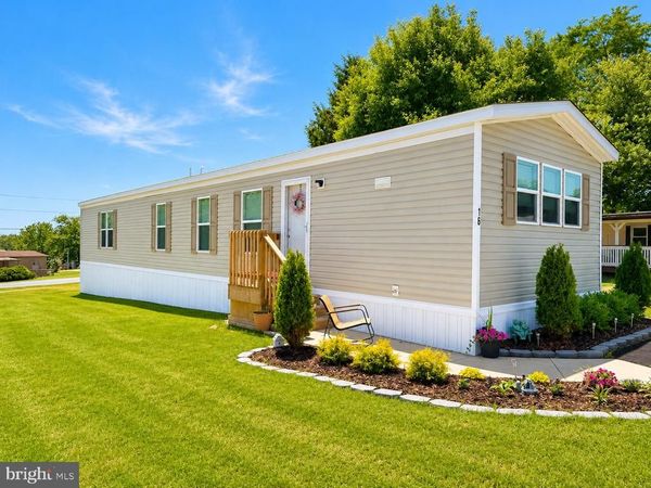 16 JAQUELINE DRIVE , NEW OXFORD, PA 17350