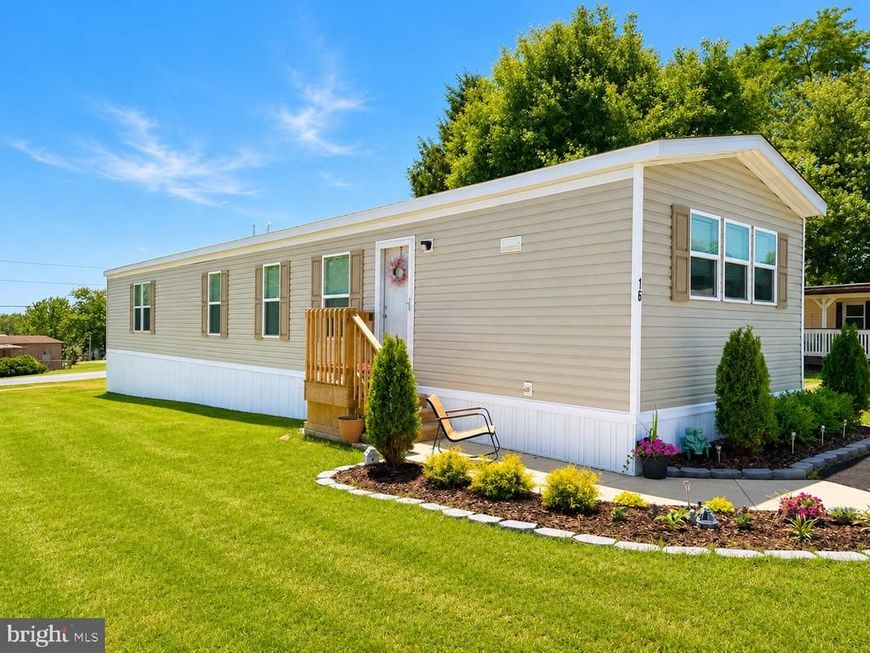 16 Jacqueline Drive, New Oxford, PA 17350 Main Photo