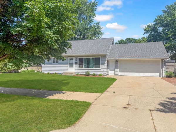 36 23rd Avenue S, Saint Cloud, MN 56301