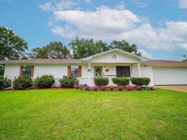 3027 Huron Street , Camden, AR 71701
