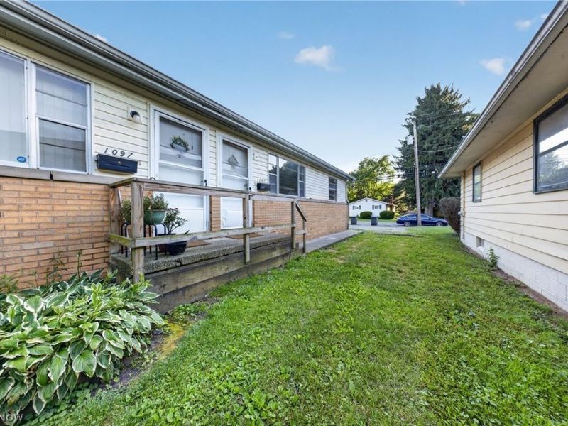1095 Saint Michaels Avenue, Akron, OH 44320 Photo 19