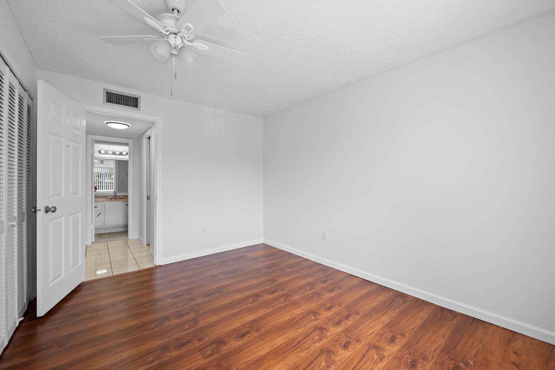 5190 E Sabal Palm Boulevard, Unit 209, Tamarac, FL 33319 Photo