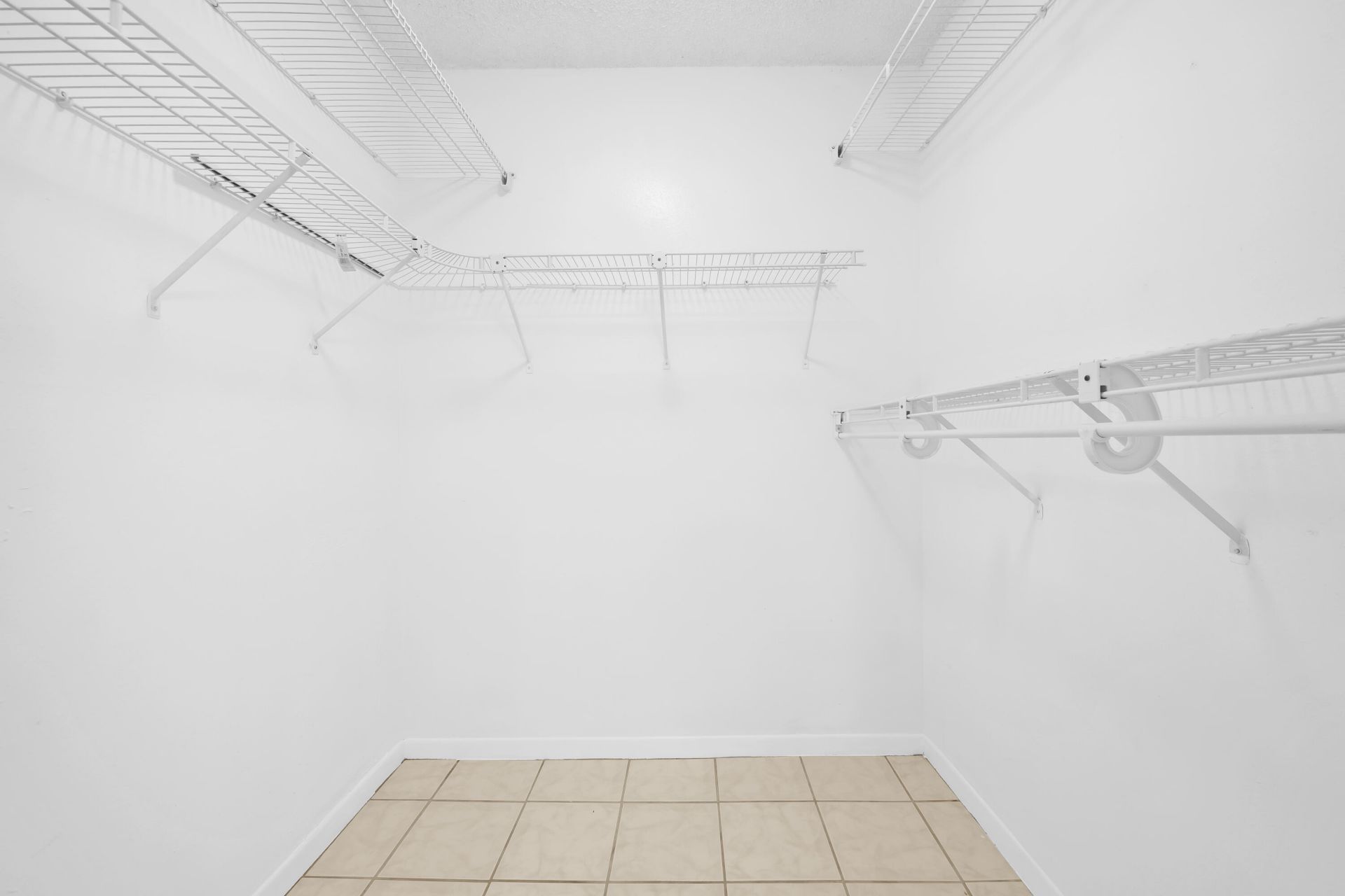 5190 E Sabal Palm Boulevard, Unit 209, Tamarac, FL 33319 Photo