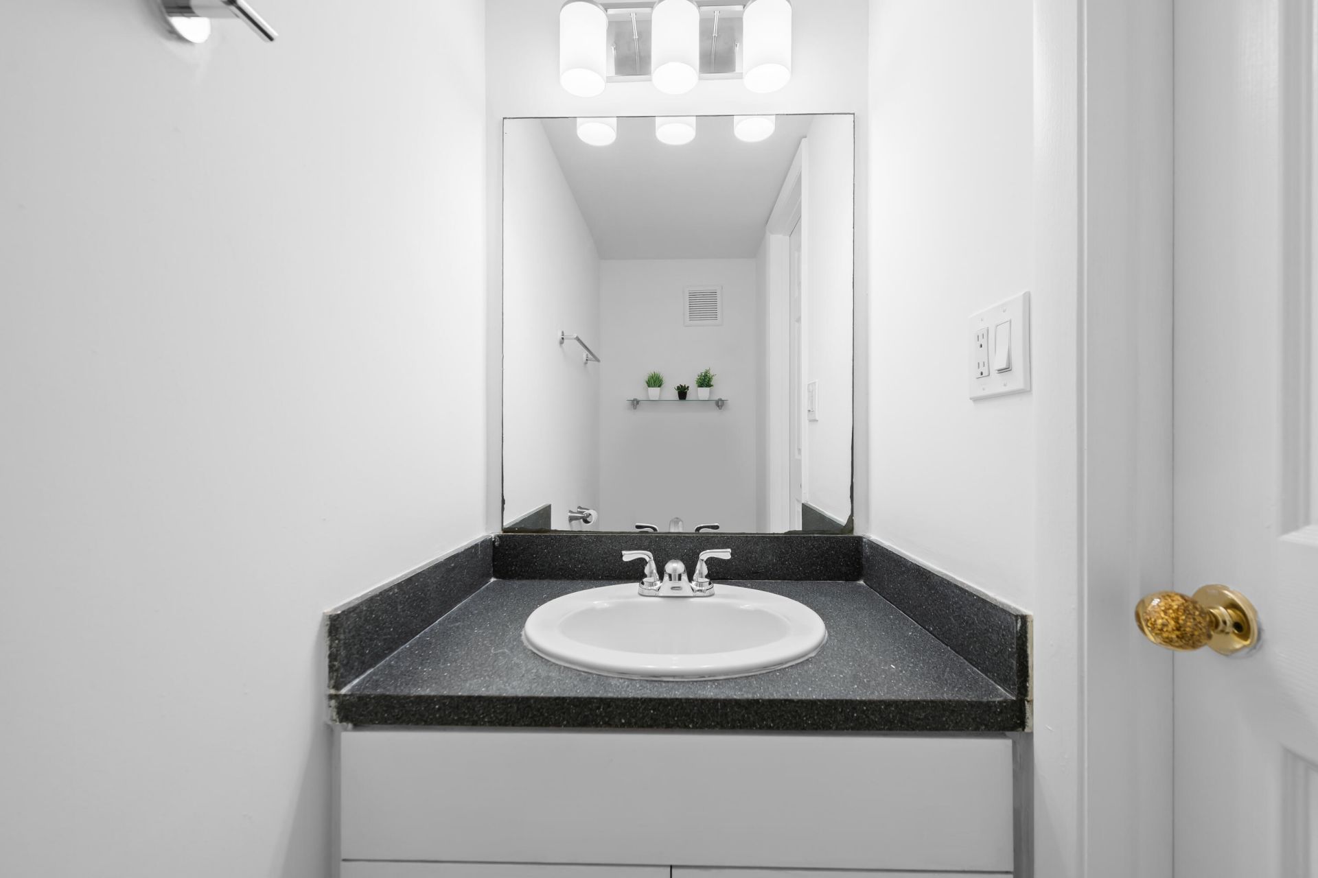 5190 E Sabal Palm Boulevard, Unit 209, Tamarac, FL 33319 Photo