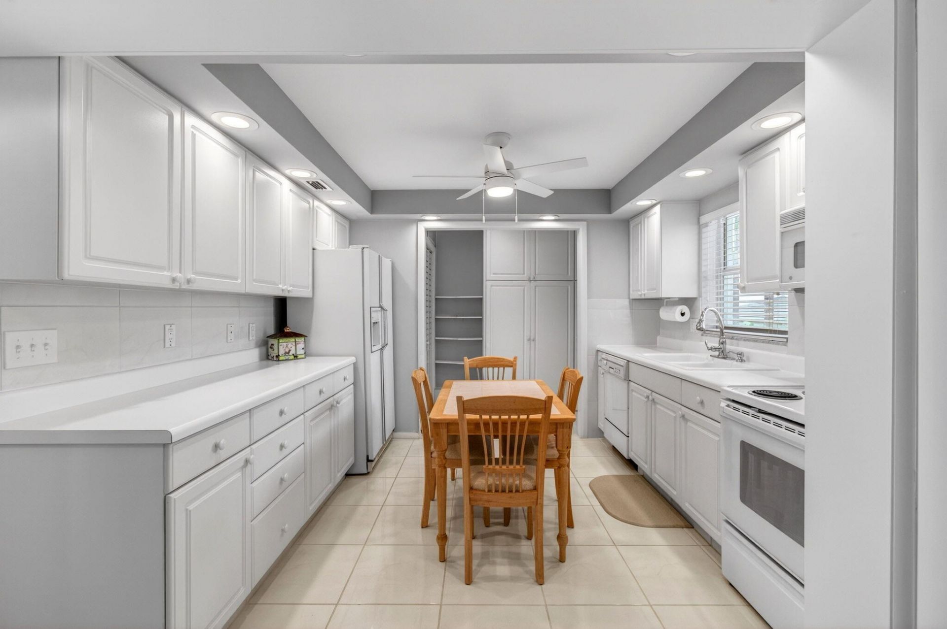2701 S Ocean Boulevard, Unit 21, Highland Beach, FL 33487 Photo