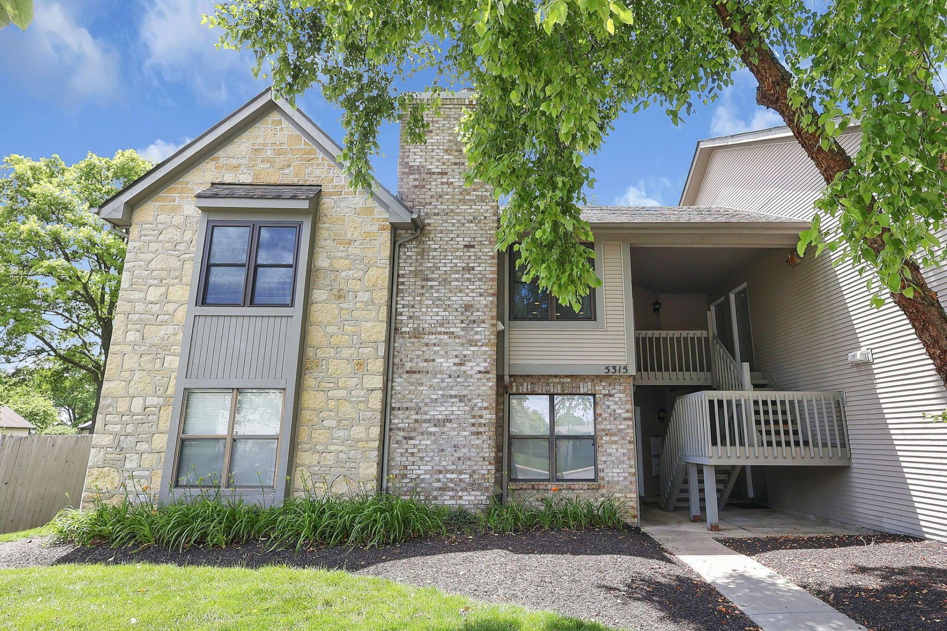 5315 Stonemeadow, Unit D, Columbus, OH 43220 Main Photo