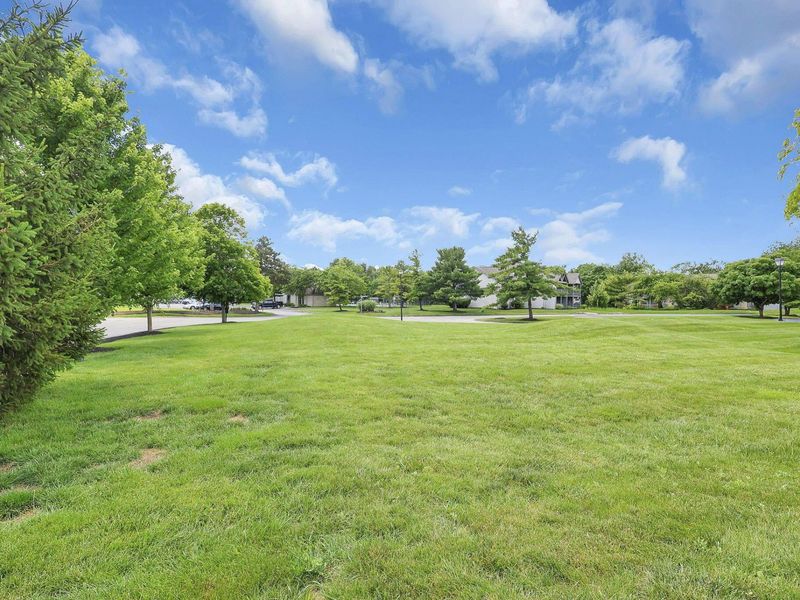 5315 Stonemeadow, Unit D, Columbus, OH 43220 Photo 37