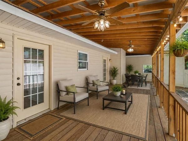 725 Nix Drive, Gainesville, GA 30501