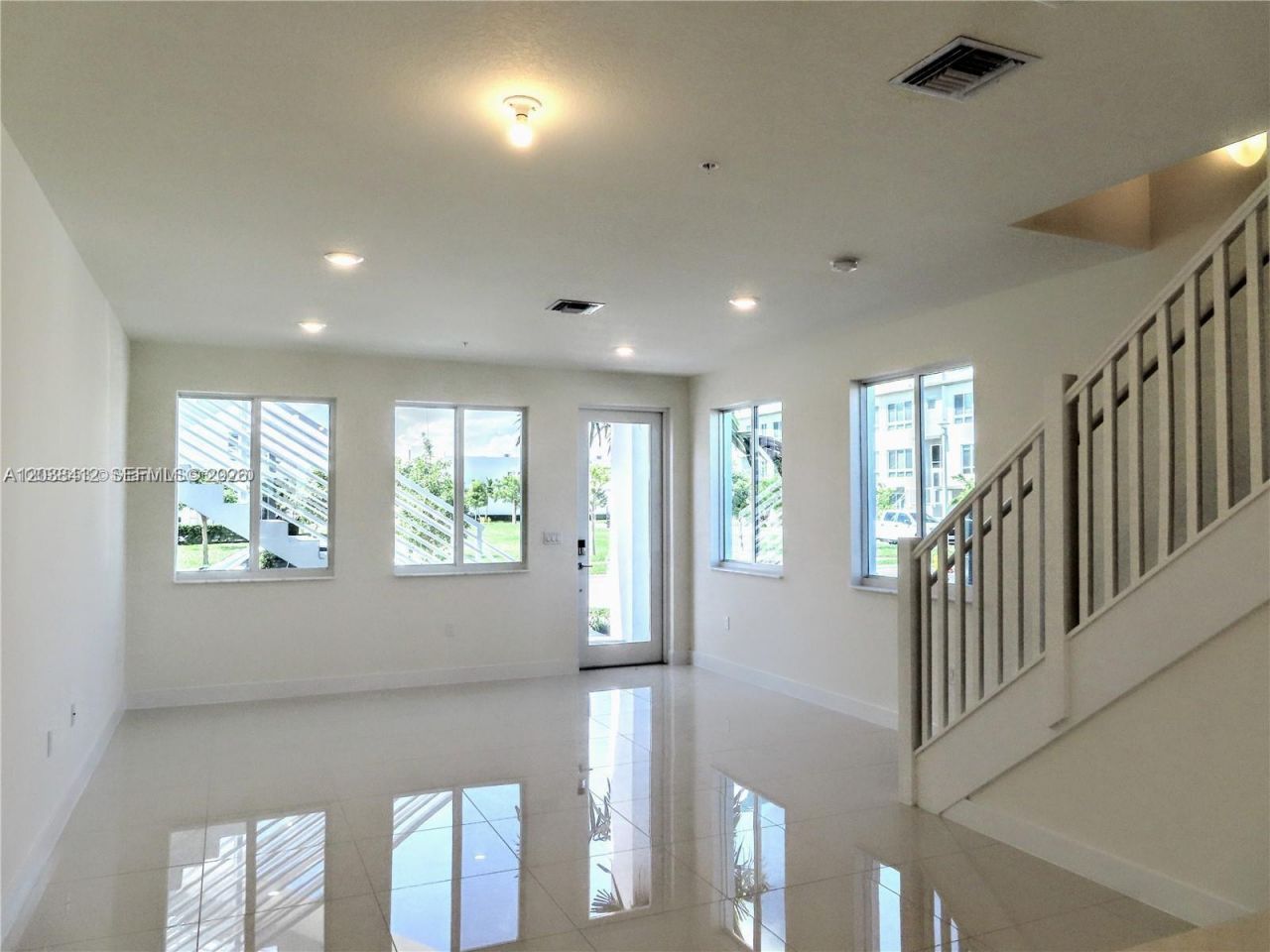 6401 NW 103rd Pl, Unit 101, Doral, FL 33178 Photo