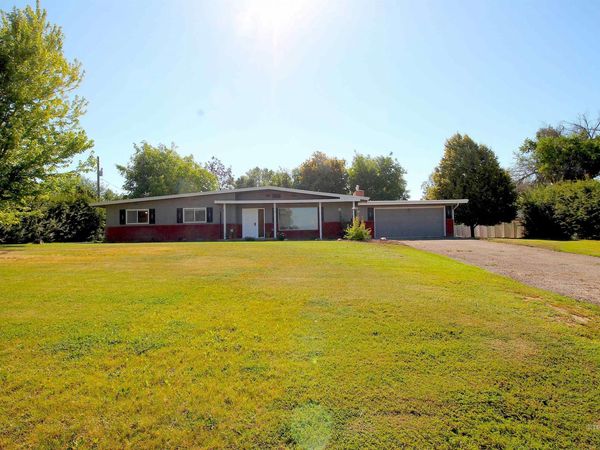 16067 S 10th Ave, Caldwell, ID 83607
