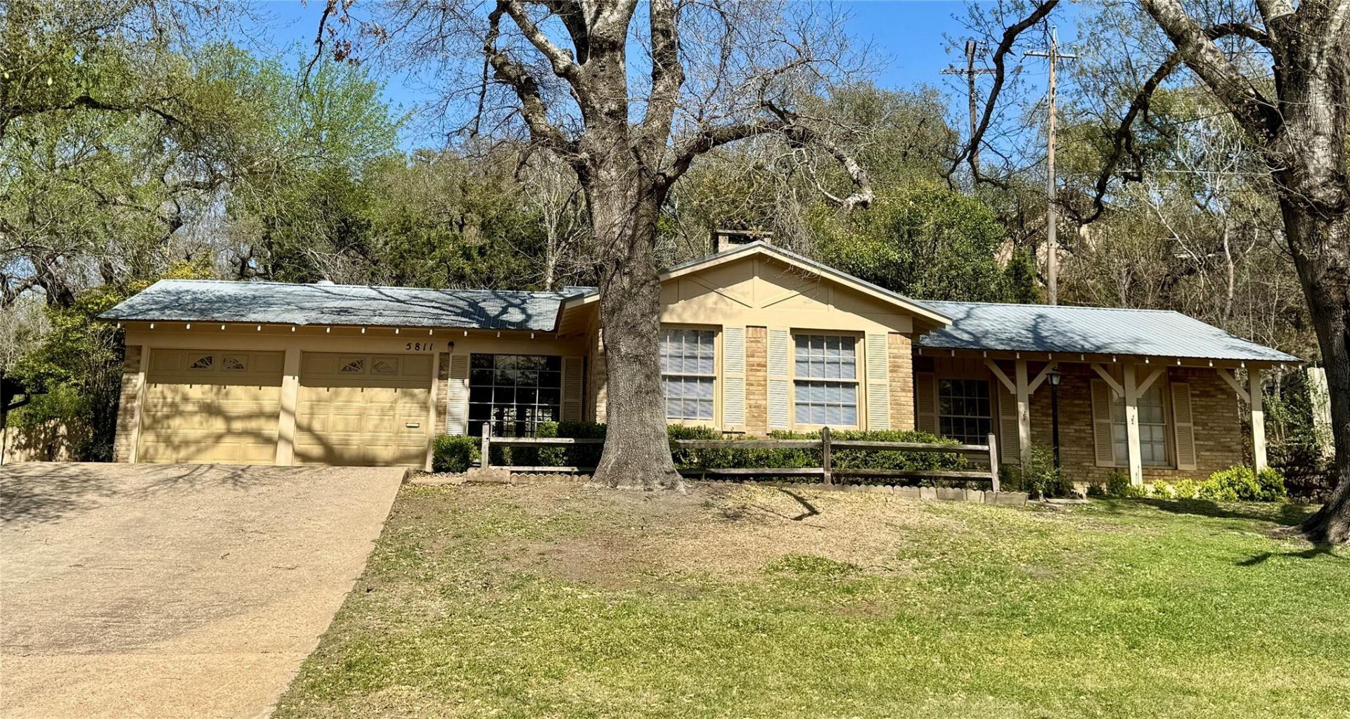 5811 Highland Hills Dr, Austin, TX 78731 Main Photo