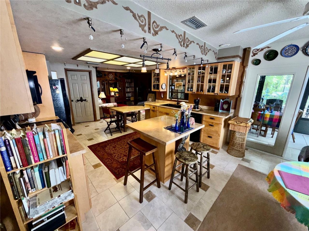 3162 Bordeaux Lane, Clearwater, FL 33759 Photo
