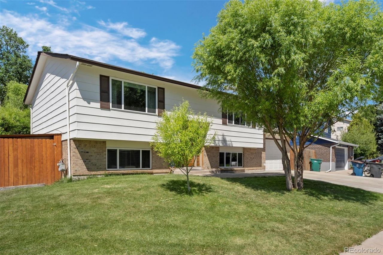 8692 W Fair Drive, Littleton, CO 80123 Main Photo