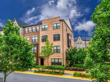 20739 HERON LANDING DRIVE , STERLING, VA 20166