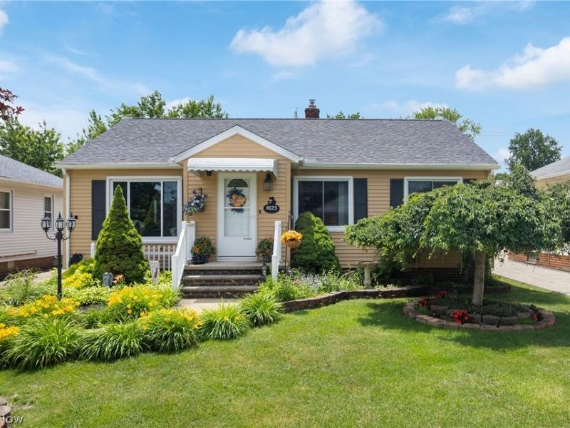 8123 Lanyard Drive, Parma, OH 44129 Photo 1