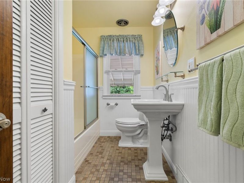 8123 Lanyard Drive, Parma, OH 44129 Photo 14