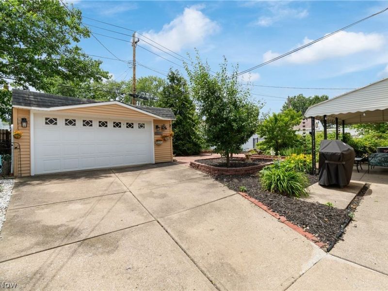 8123 Lanyard Drive, Parma, OH 44129 Photo 31