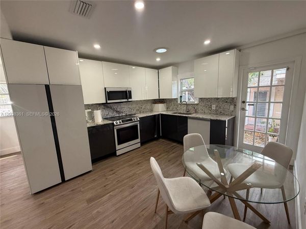 1719 Hayes St, Hollywood, FL 33020