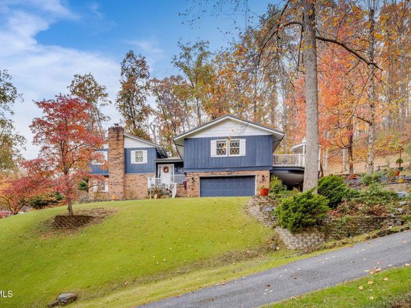 8651 Curtiss Hill Road, Pound, VA 24279