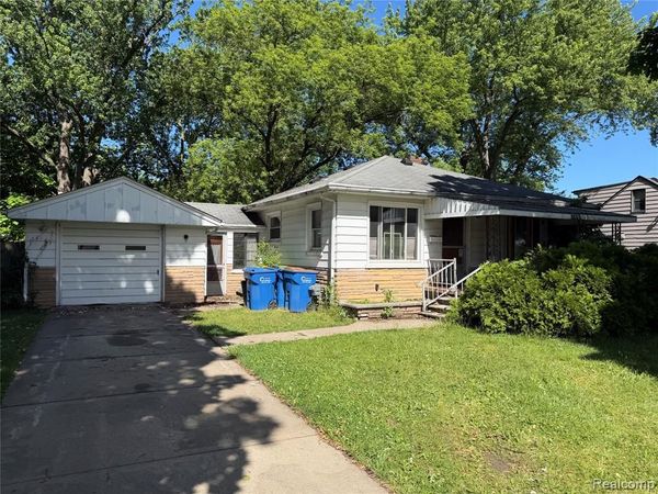 24217 Stewart Avenue, Warren, MI 48089