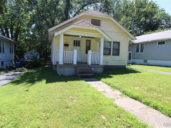 2210 Lexa Drive, Jennings, MO 63136
