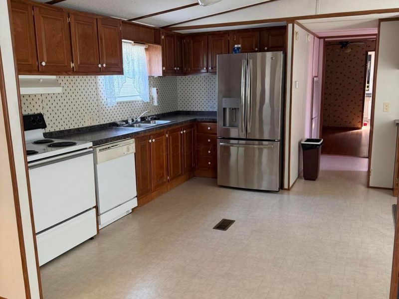 170 Villa Drive , Circleville, OH 43113 Photo 7