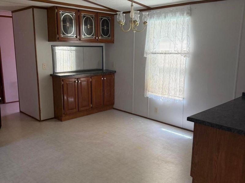 170 Villa Drive , Circleville, OH 43113 Photo 8