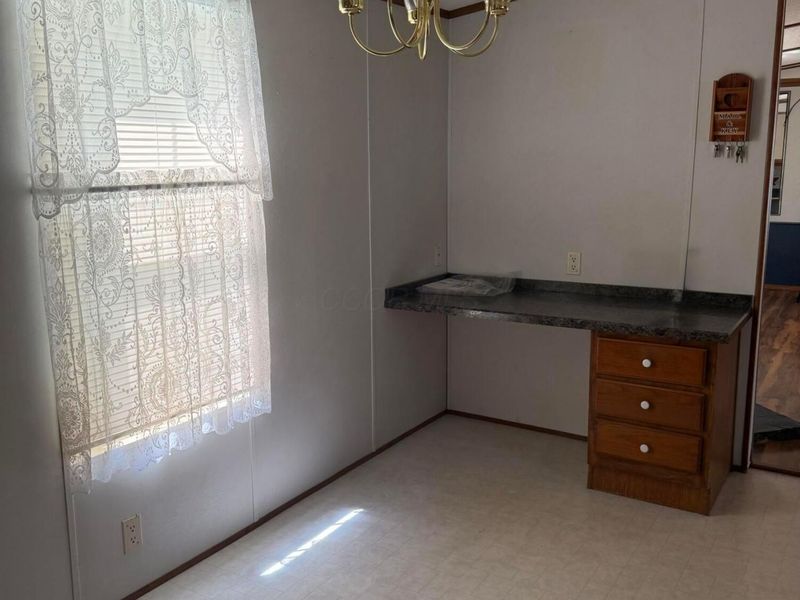 170 Villa Drive , Circleville, OH 43113 Photo 9