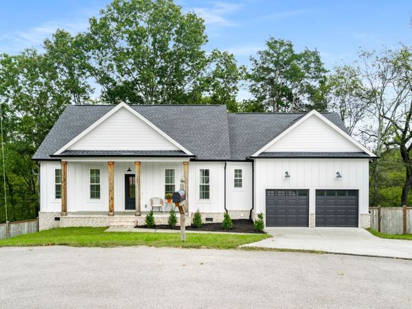 106 Dale Ct, Columbia, TN 38401