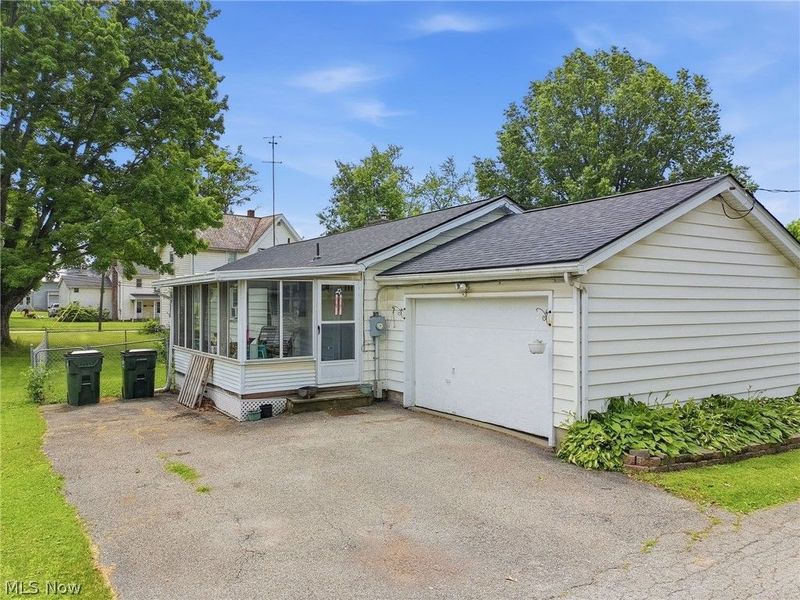 14 N Cross Street , Columbiana, OH 44408 Photo 3