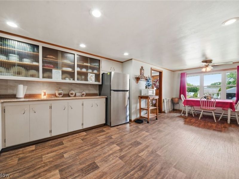 14 N Cross Street , Columbiana, OH 44408 Photo 9