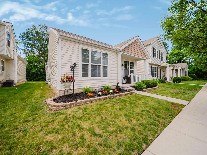 2489 Snowtip Lane , Grove City, OH 43123 Photo 3