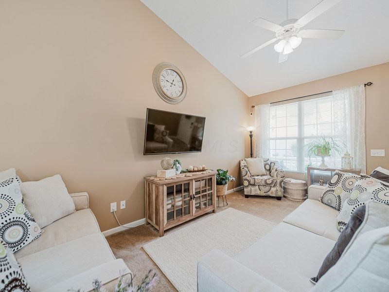 2489 Snowtip Lane , Grove City, OH 43123 Photo 6