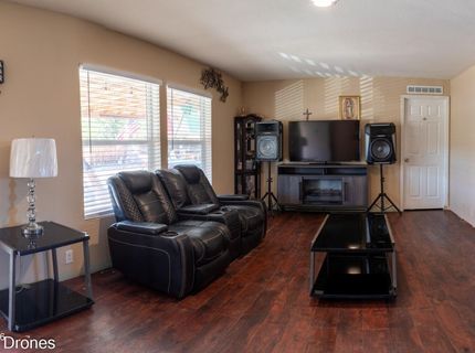 275 Pit Lane, Sun Valley, NV 89433 Photo