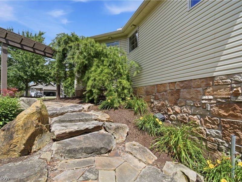 1070 Wedgefield Court NE, North Canton, OH 44720 Photo 44