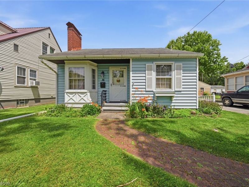 36 N Pearl Street , Columbiana, OH 44408 Photo 1